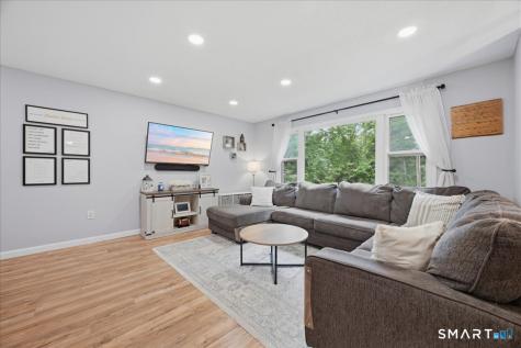 24 Dean Road East Lyme CT 06333