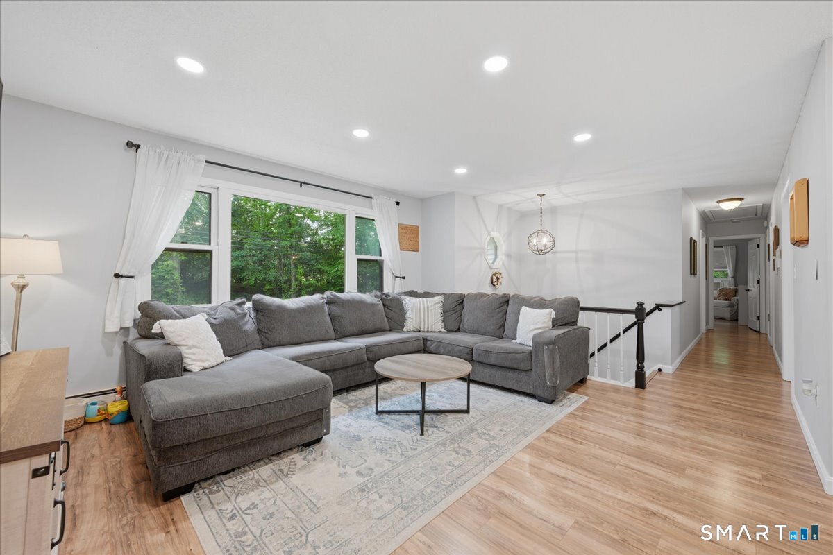 24 Dean Road East Lyme CT 06333