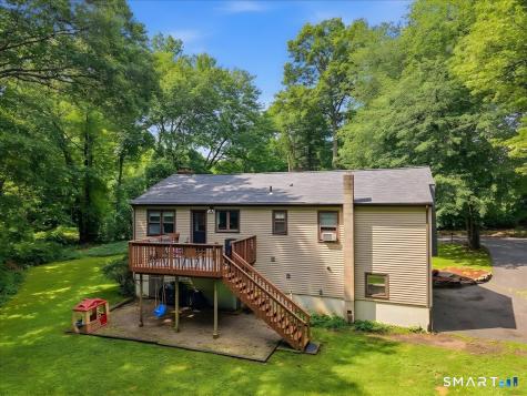 24 Dean Road East Lyme CT 06333