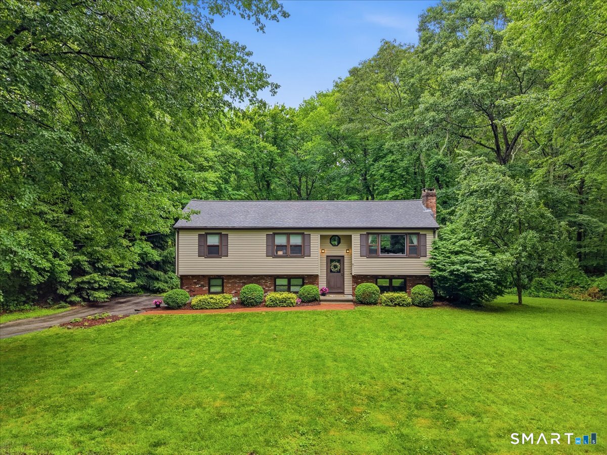 24 Dean Road East Lyme CT 06333