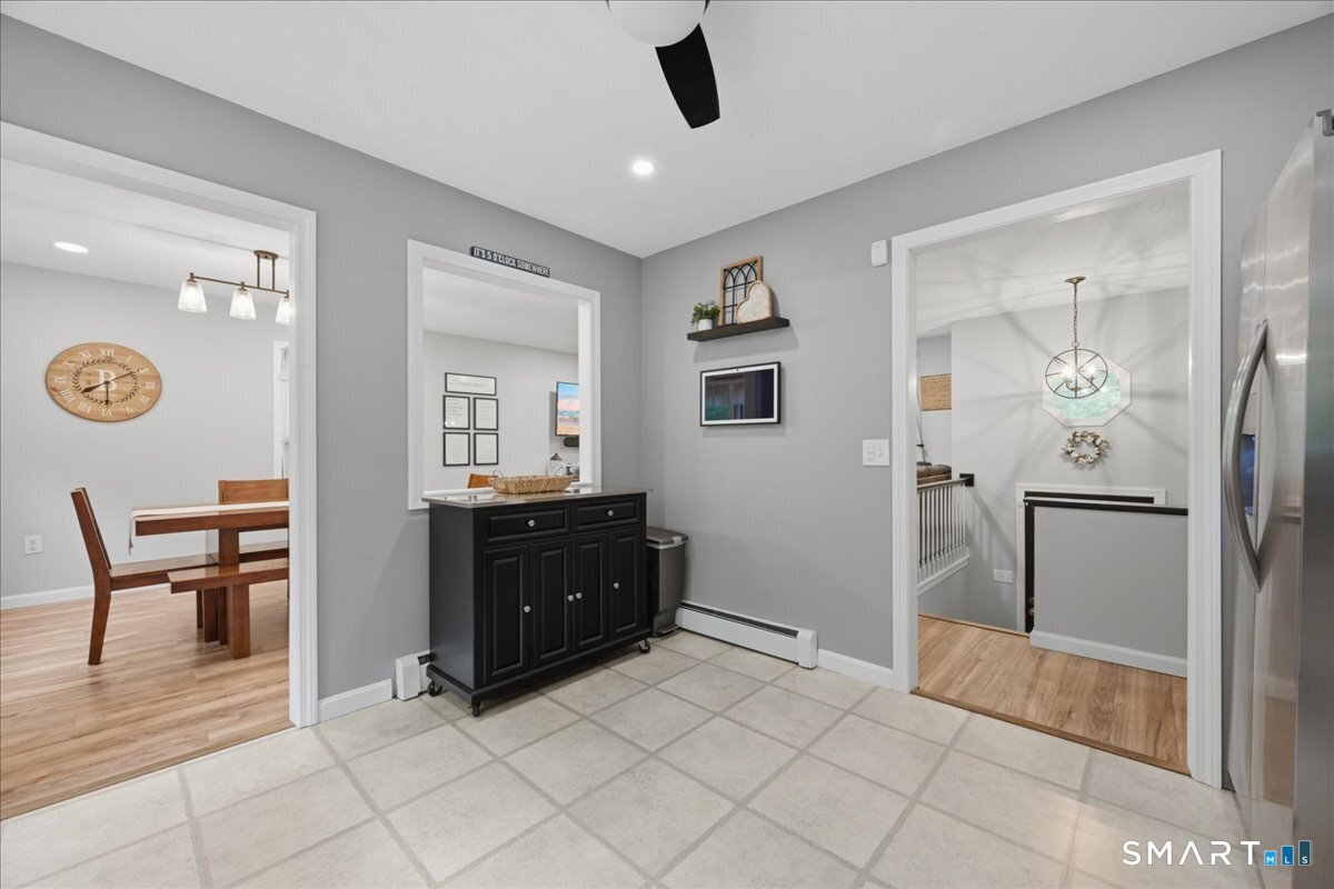 24 Dean Road East Lyme CT 06333