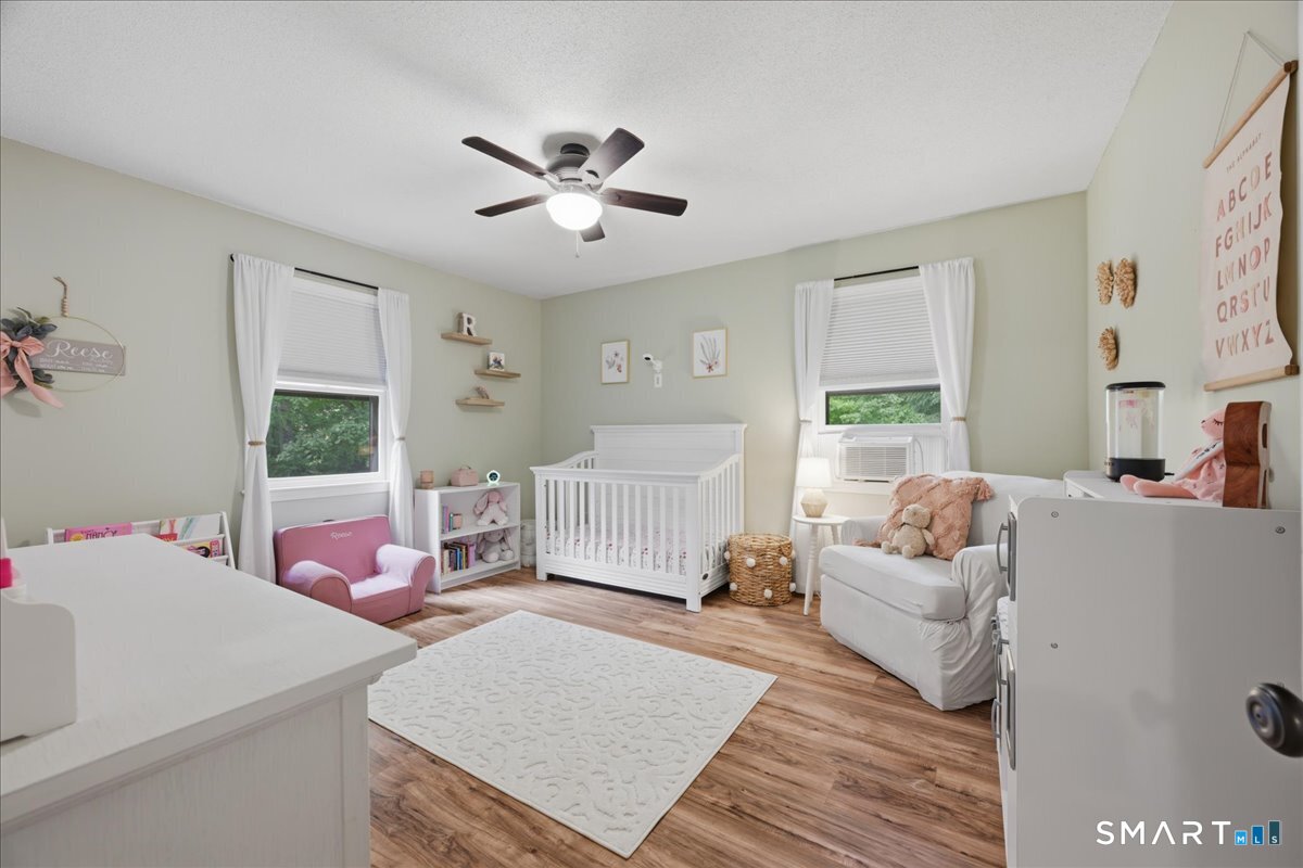 24 Dean Road East Lyme CT 06333