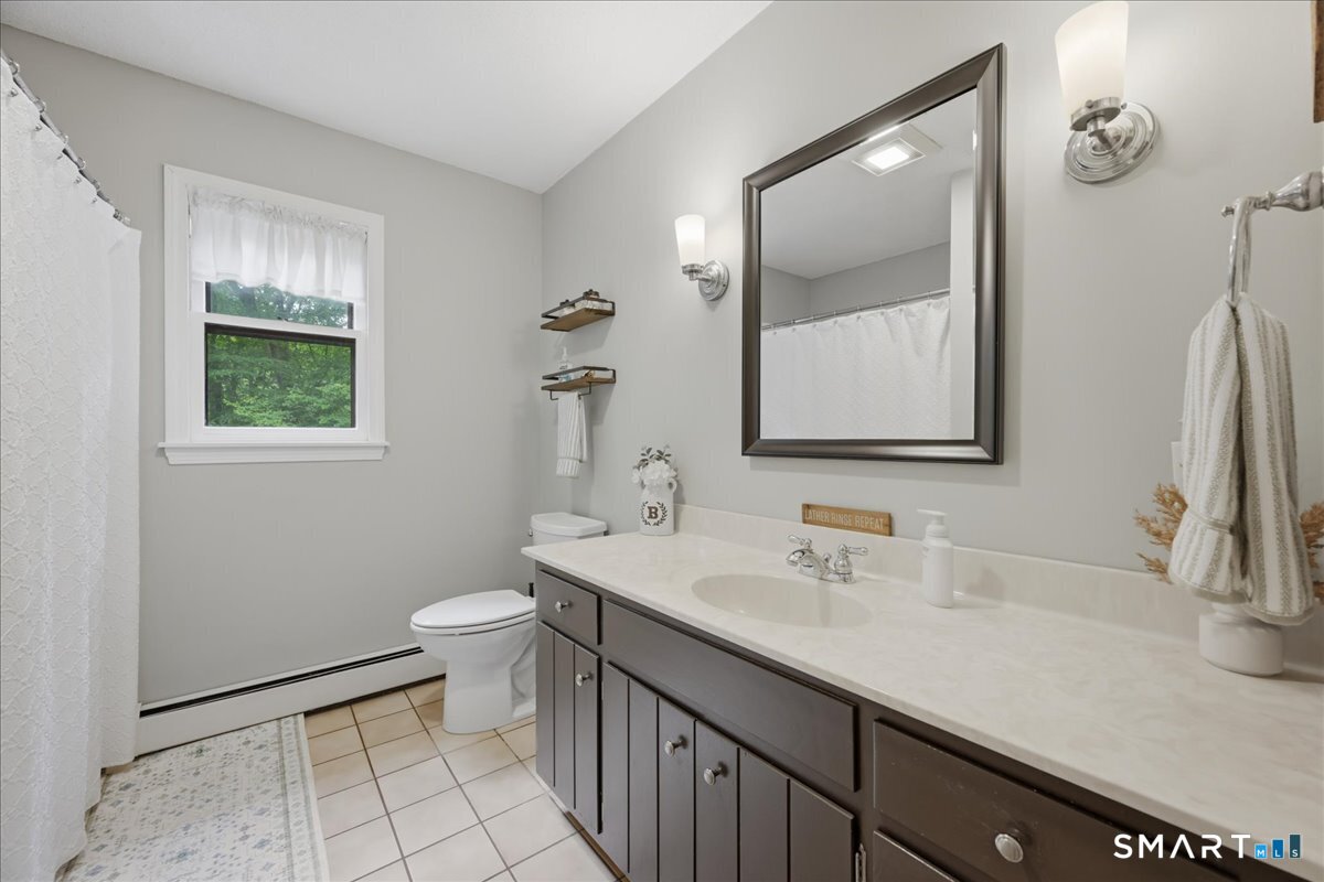 24 Dean Road East Lyme CT 06333