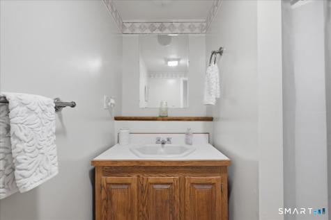 24 Dean Road East Lyme CT 06333