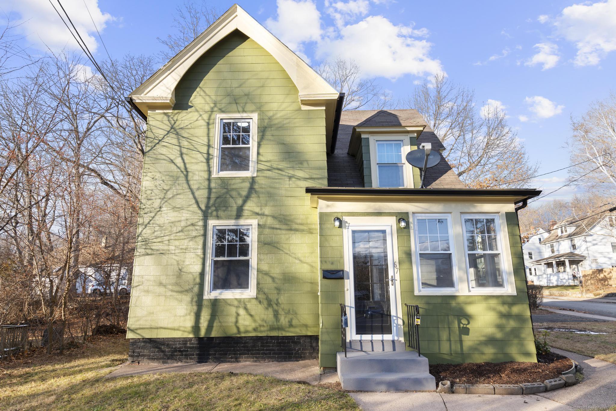 67 Bissell Street Manchester CT 06040