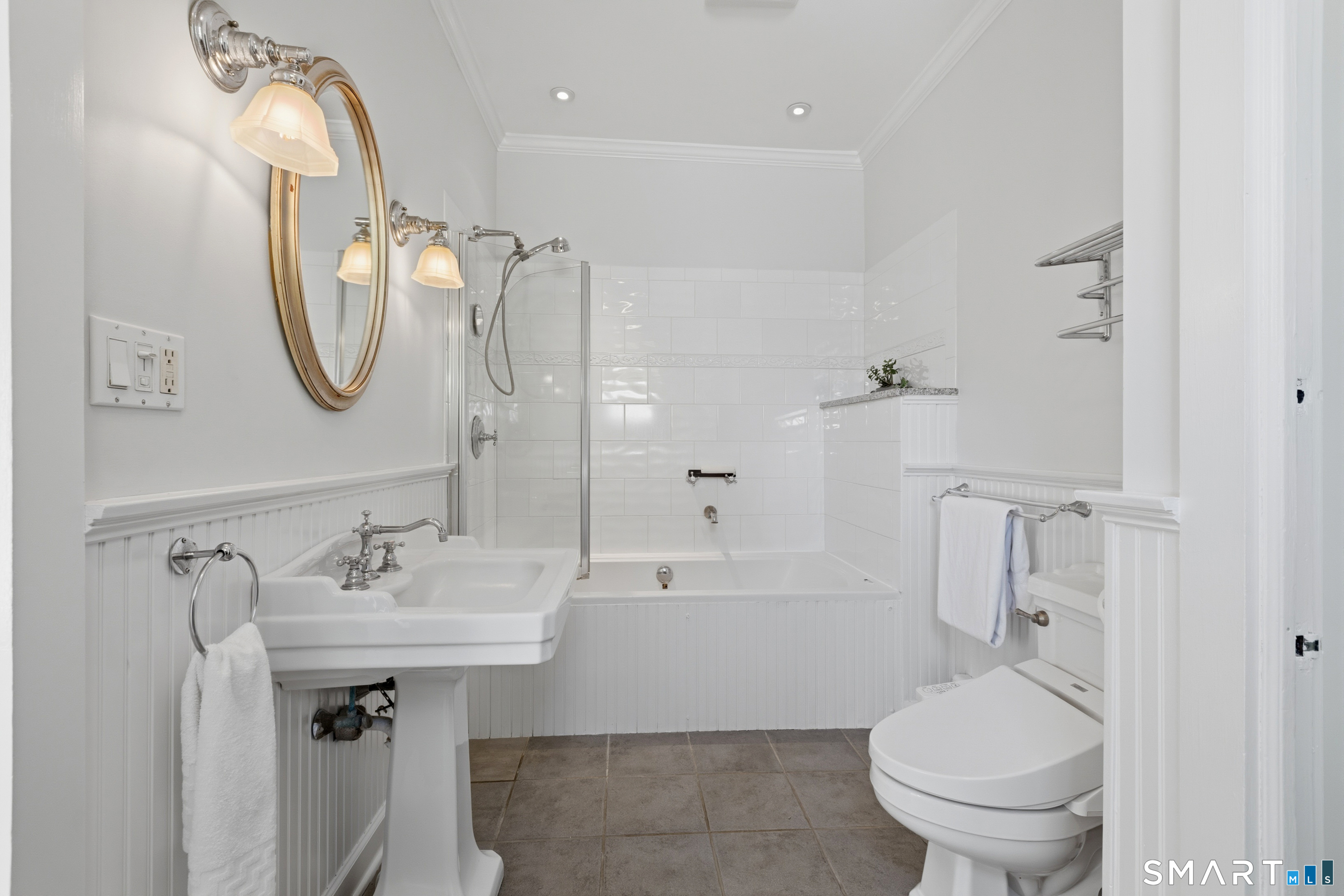 159 Cross Highway Redding CT 06896