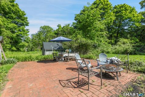 159 Cross Highway Redding CT 06896