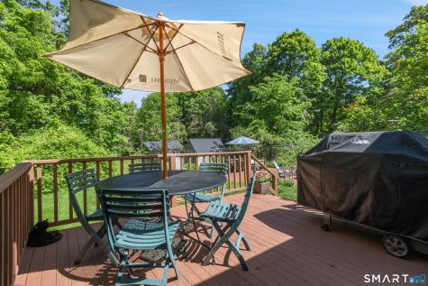 159 Cross Highway Redding CT 06896