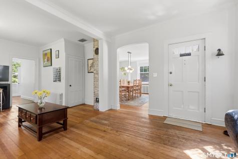 159 Cross Highway Redding CT 06896