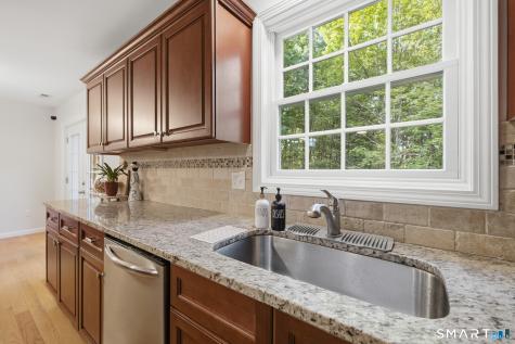 235 Crestwood Drive Naugatuck CT 06770