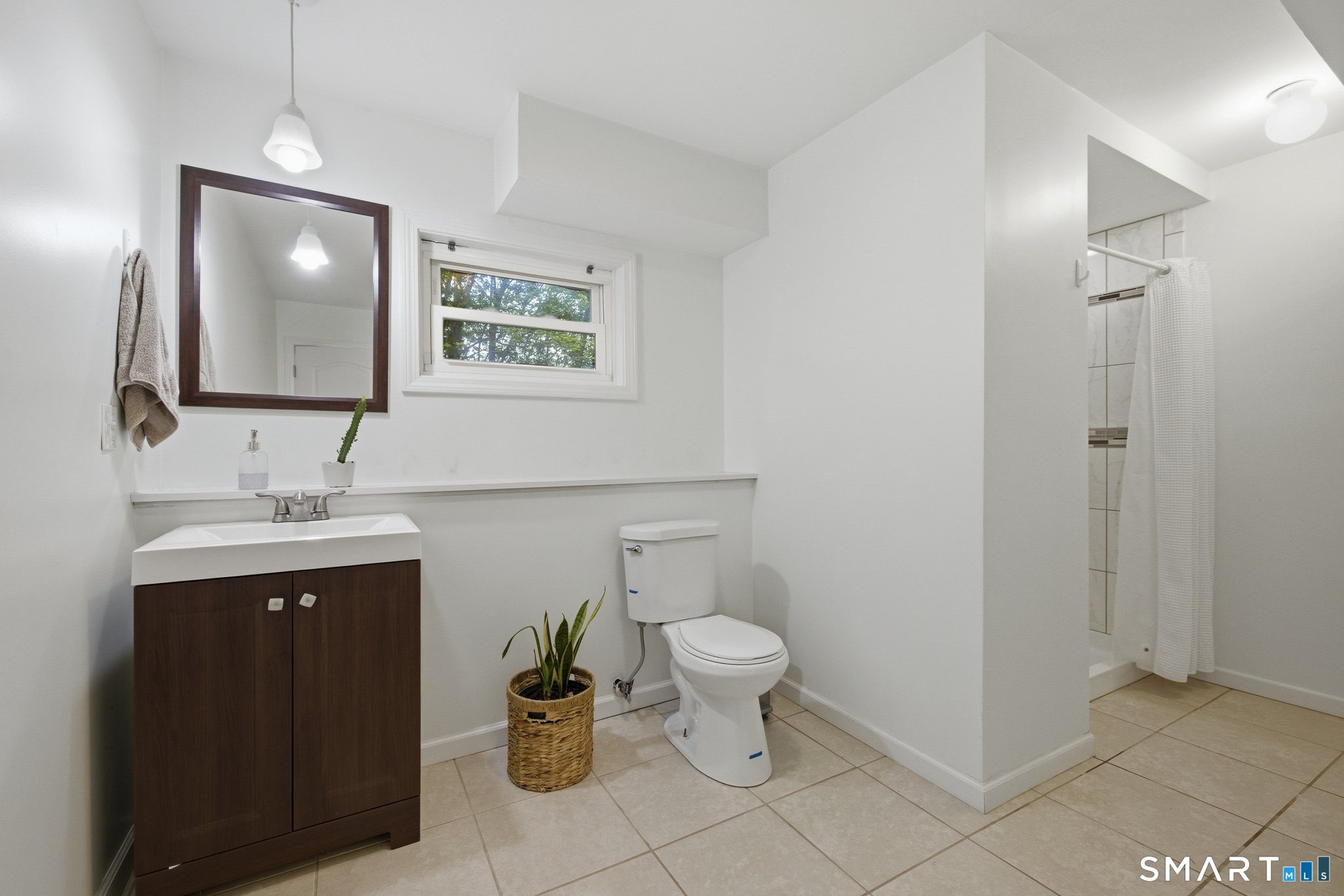 235 Crestwood Drive Naugatuck CT 06770