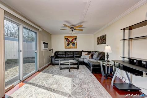 8 Inverness Square Middletown CT 06457