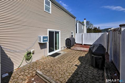 8 Inverness Square Middletown CT 06457