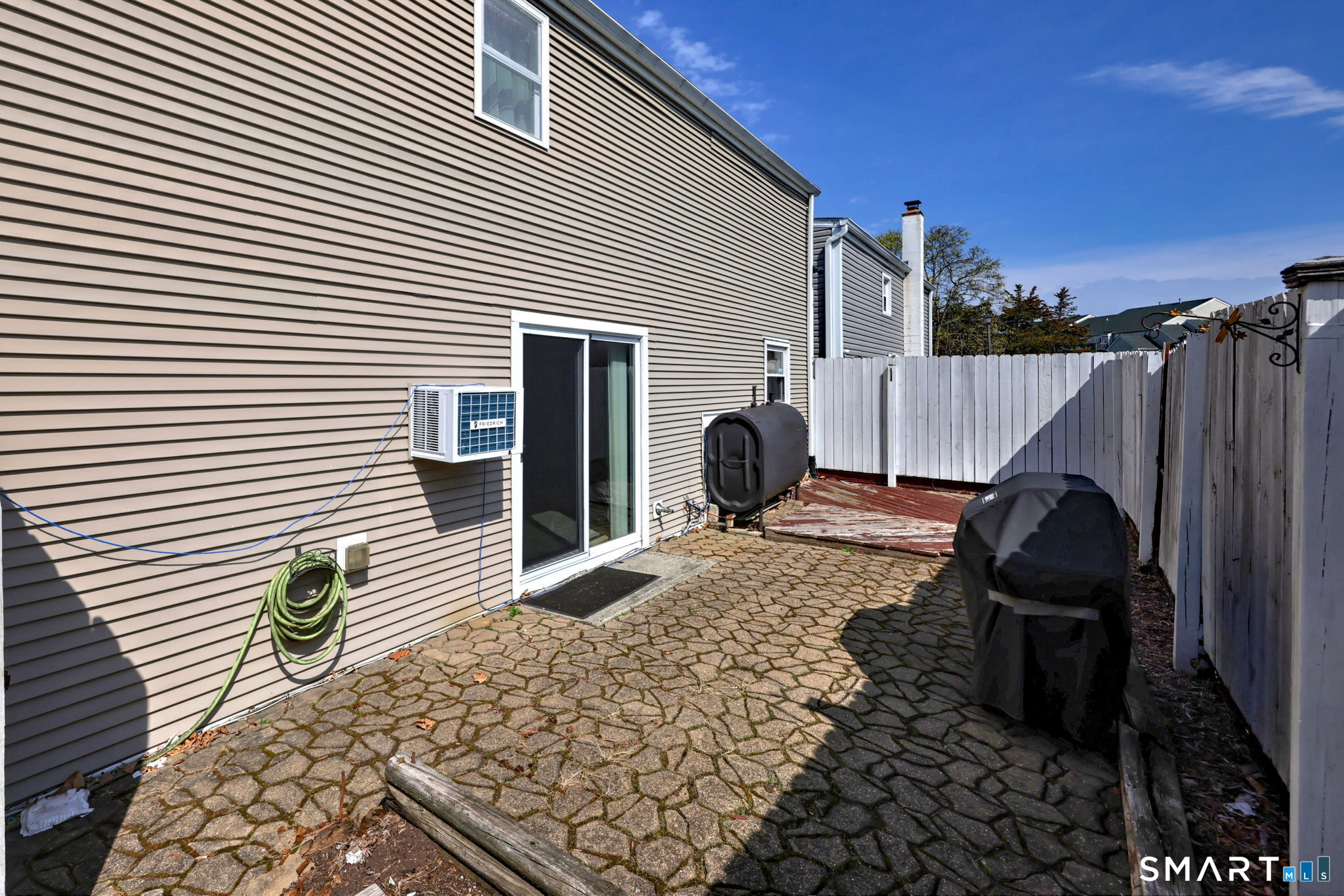 8 Inverness Square Middletown CT 06457