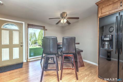 8 Inverness Square Middletown CT 06457
