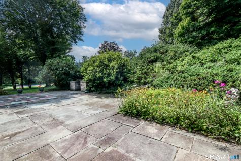 2 White Pine Drive Brookfield CT 06804
