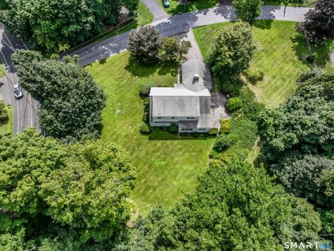 2 White Pine Drive Brookfield CT 06804