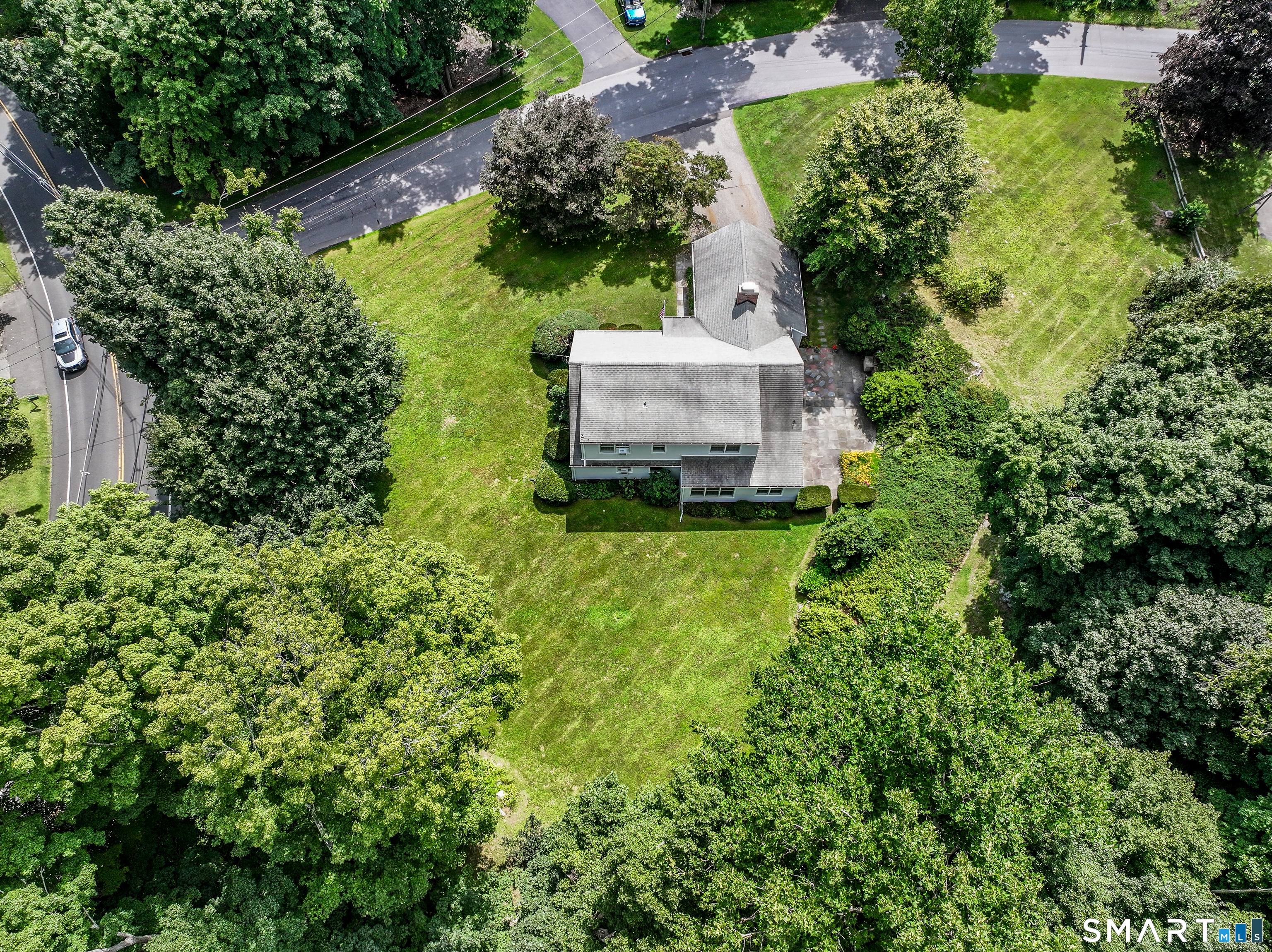 2 White Pine Drive Brookfield CT 06804