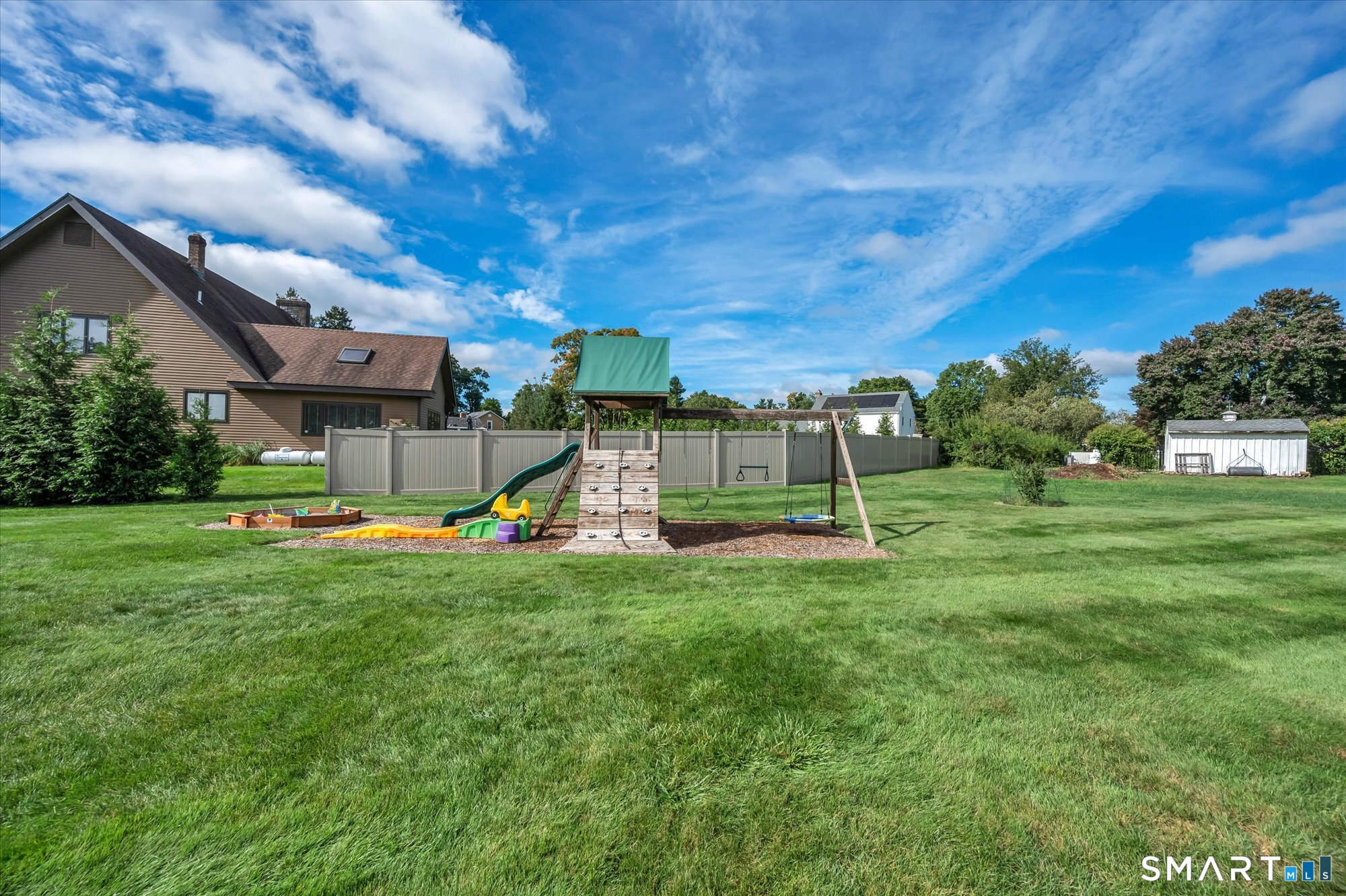 385 Sir Walter Drive Cheshire CT 06410
