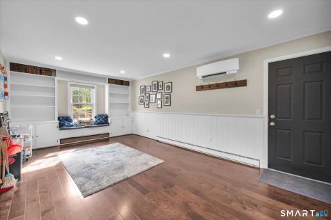 385 Sir Walter Drive Cheshire CT 06410