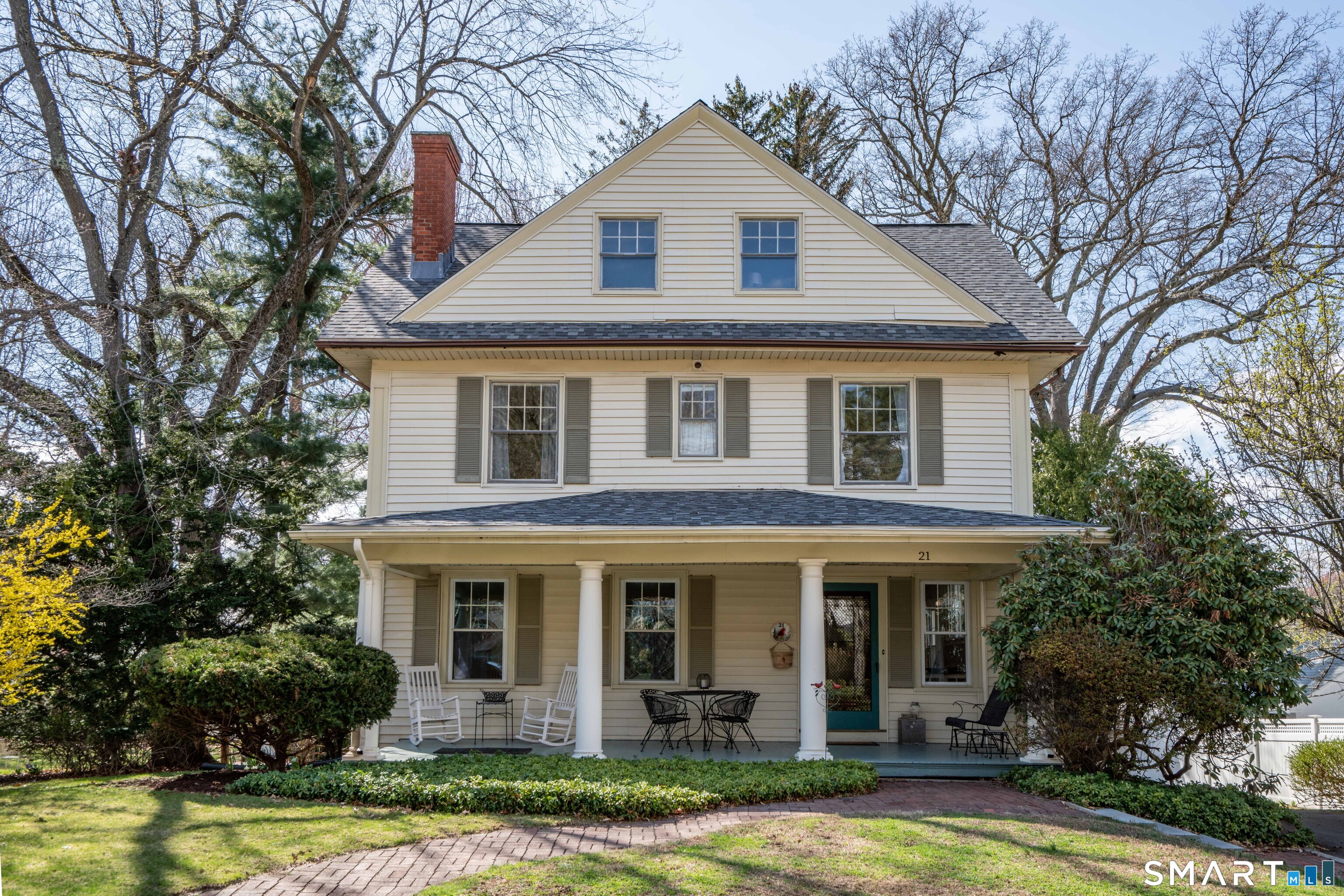 21 Vanderbilt Road West Hartford CT 06119