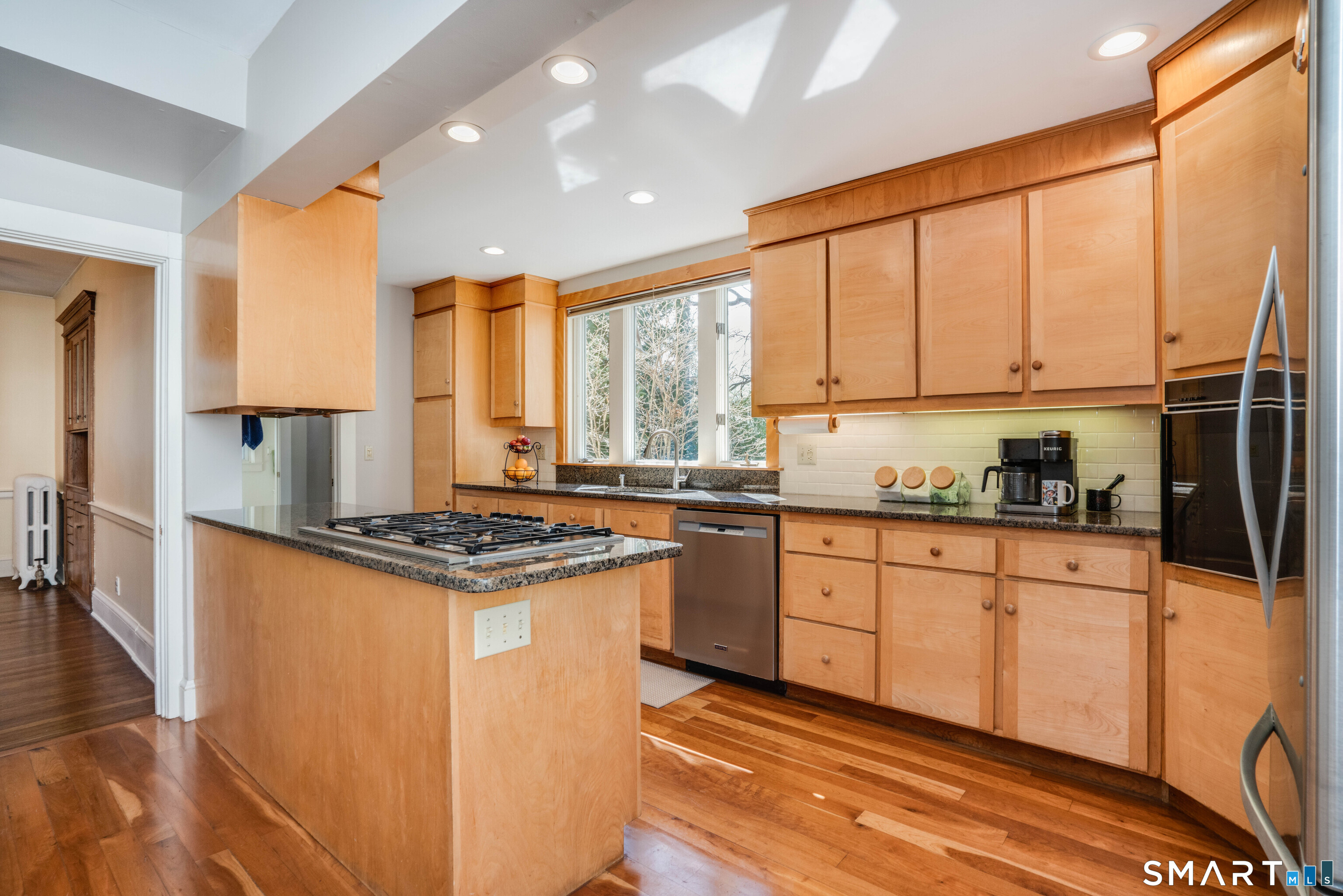 21 Vanderbilt Road West Hartford CT 06119