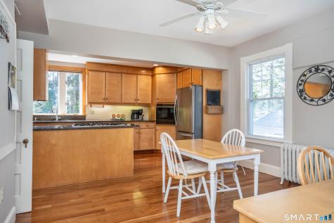 21 Vanderbilt Road West Hartford CT 06119