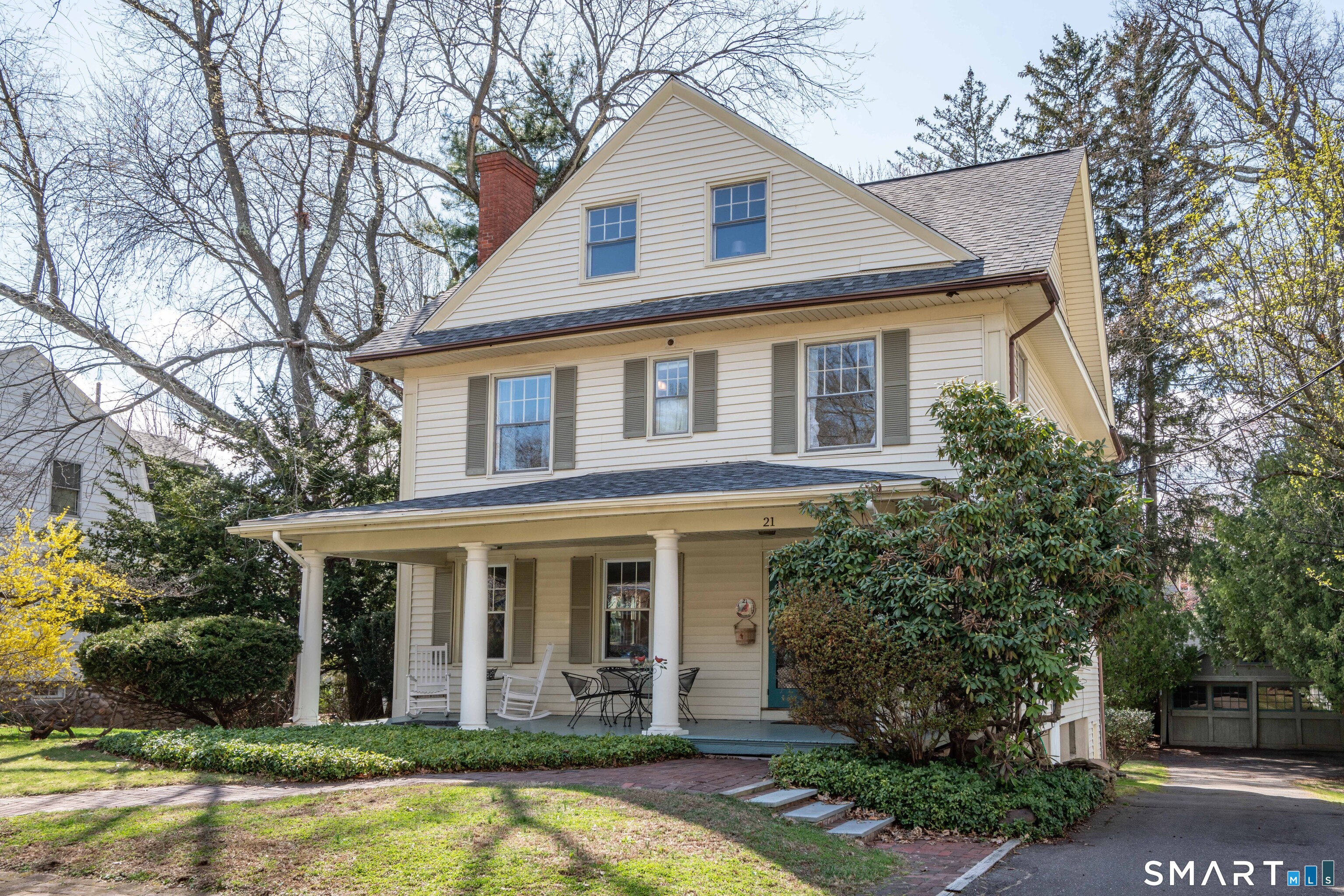 21 Vanderbilt Road West Hartford CT 06119
