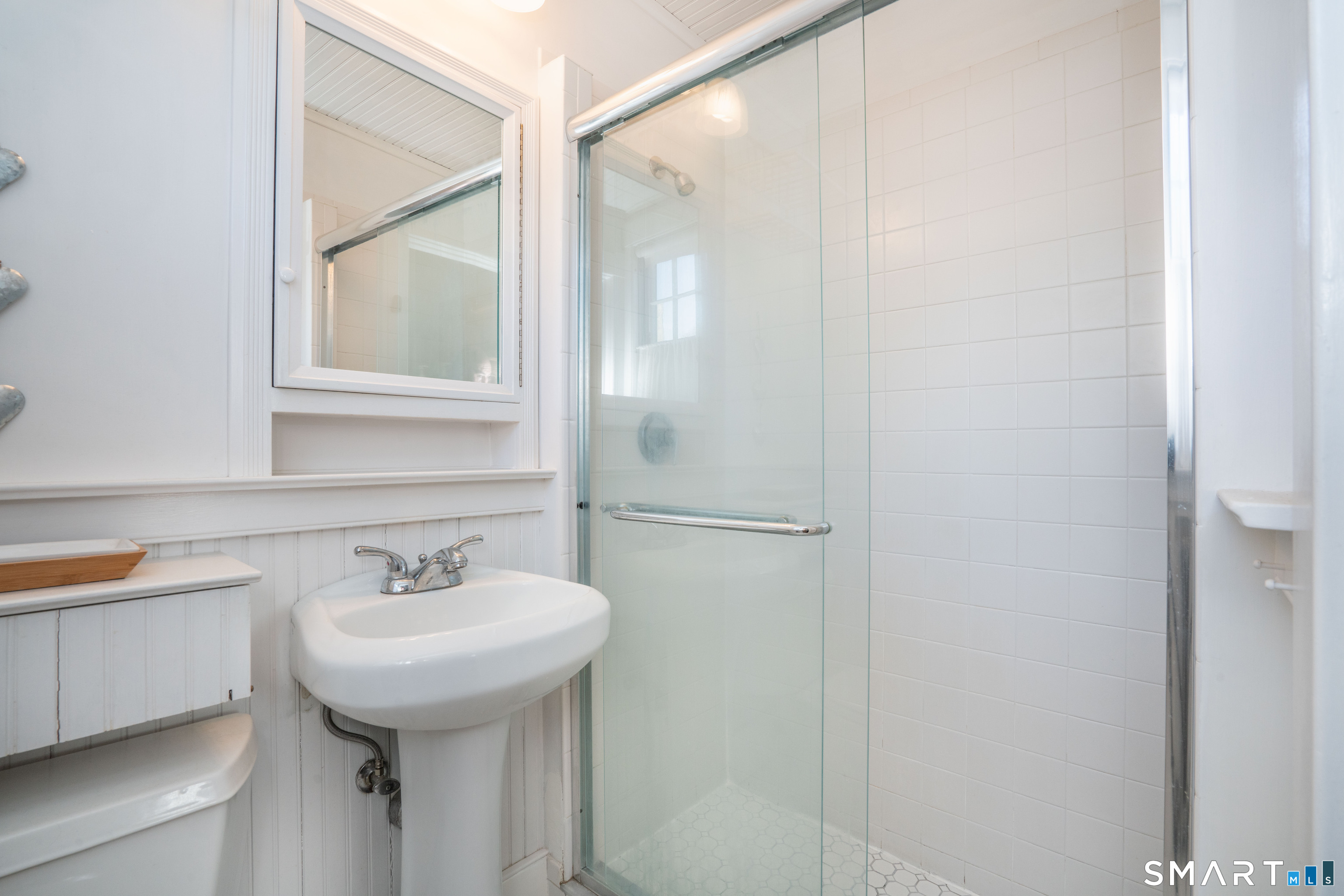 21 Vanderbilt Road West Hartford CT 06119