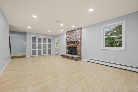 7 Woodmont Road Avon CT 06001