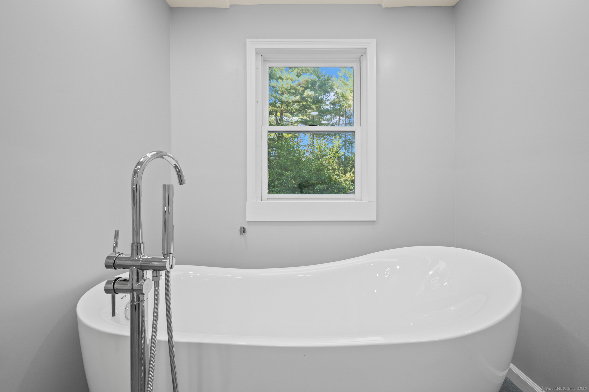 7 Woodmont Road Avon CT 06001