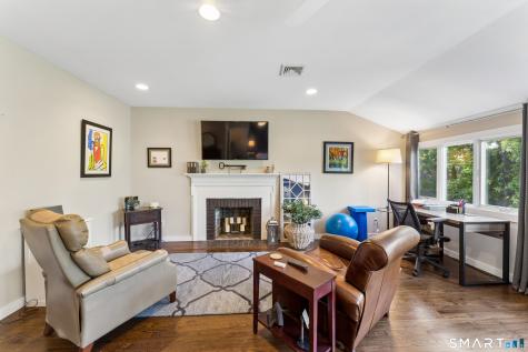 3 The Crest Way Danbury CT 06811