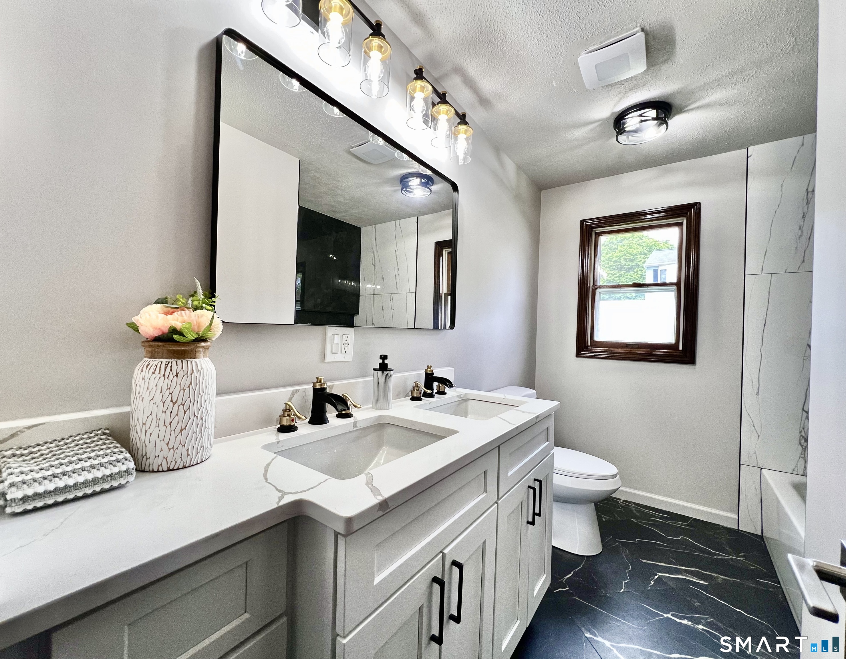 92 Quentin Street Waterbury CT 06706