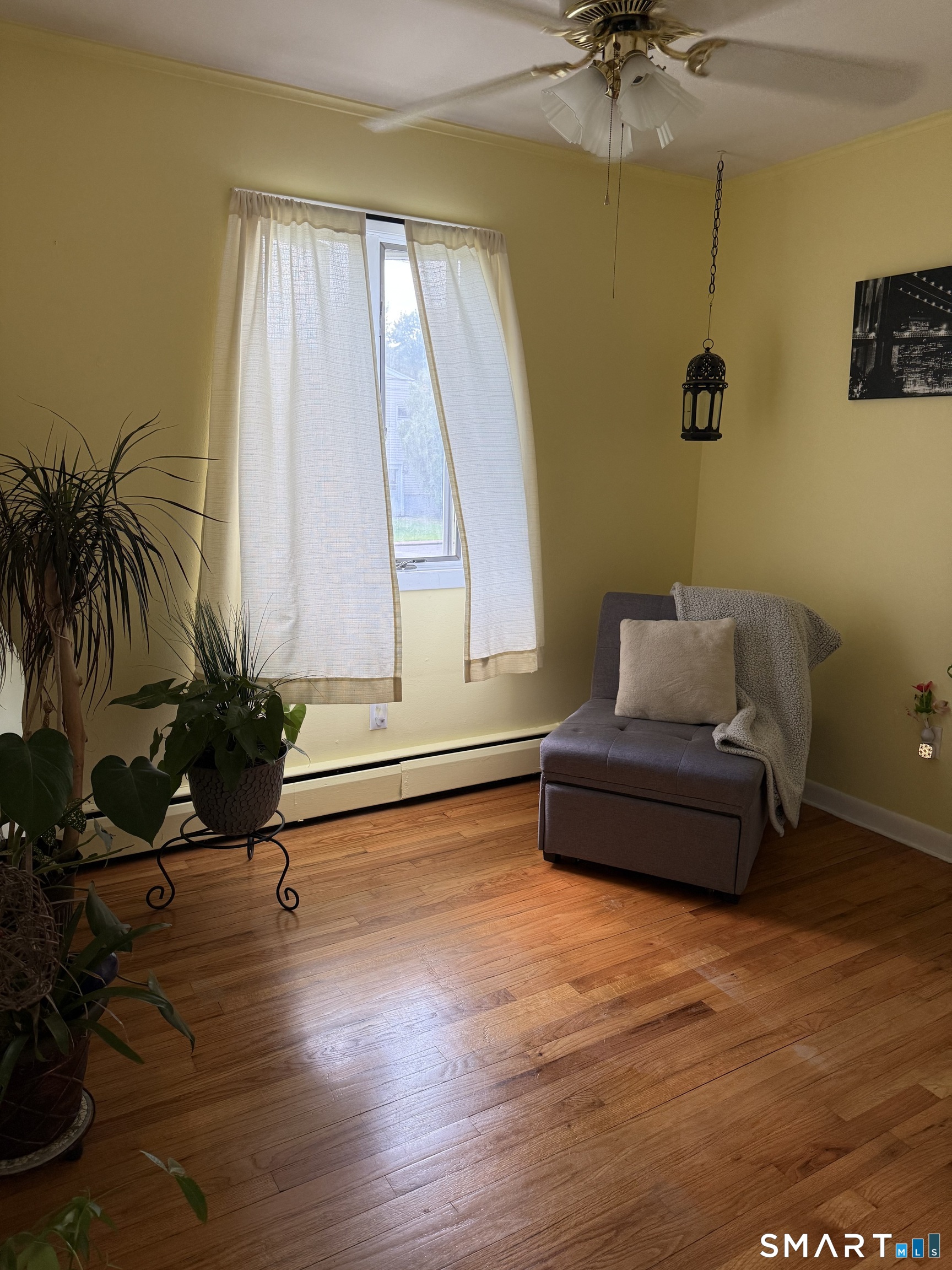 17 Woodhill Lane West Haven CT 06516