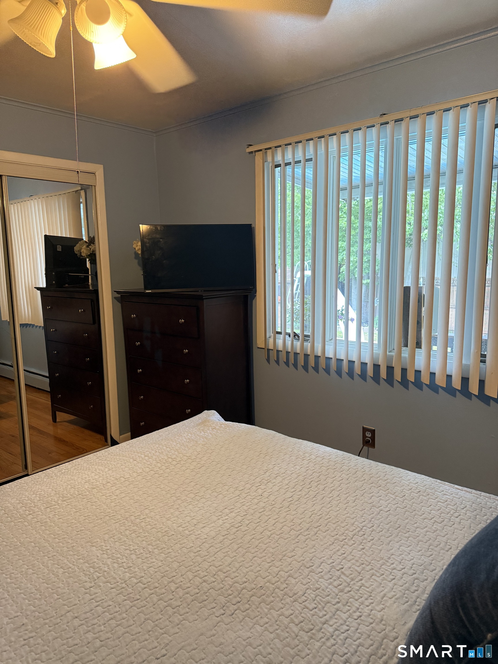 17 Woodhill Lane West Haven CT 06516