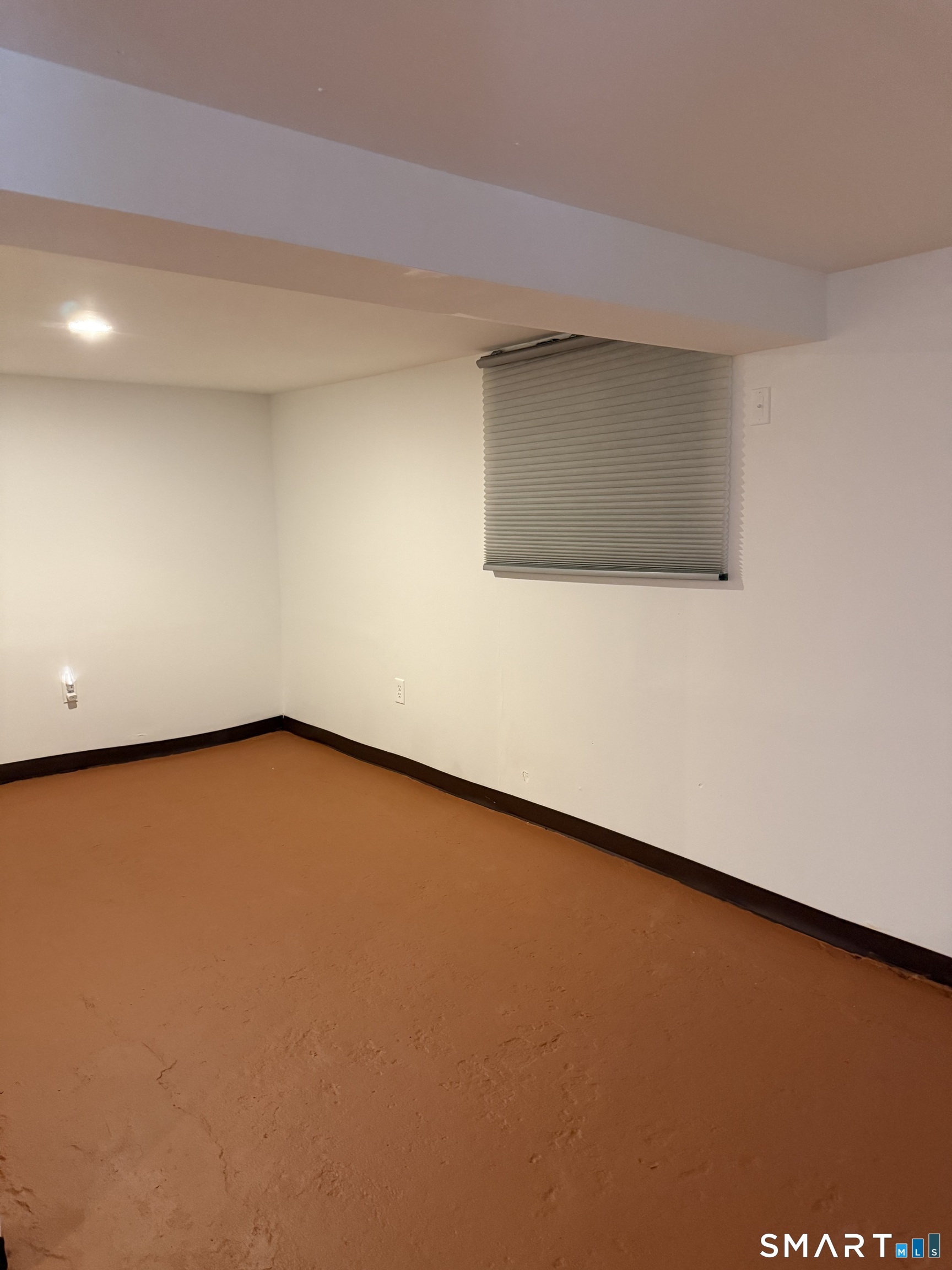 17 Woodhill Lane West Haven CT 06516