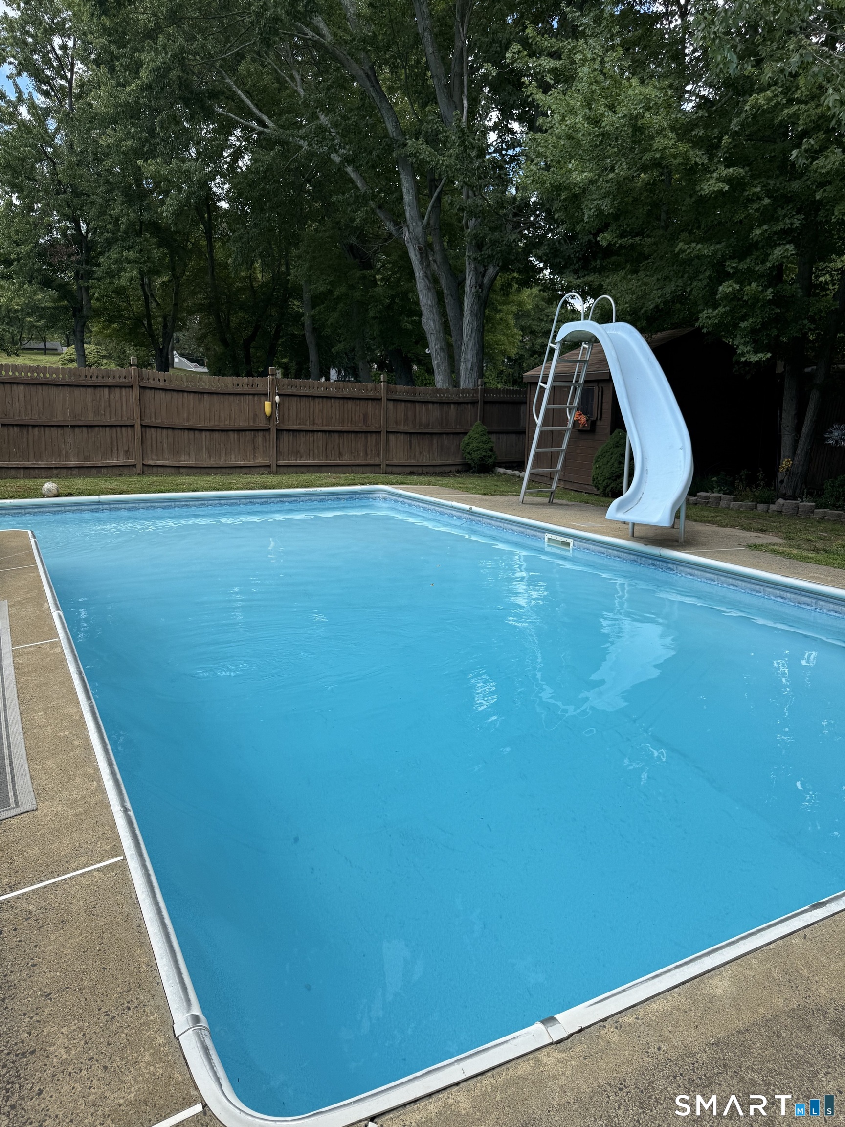 17 Woodhill Lane West Haven CT 06516