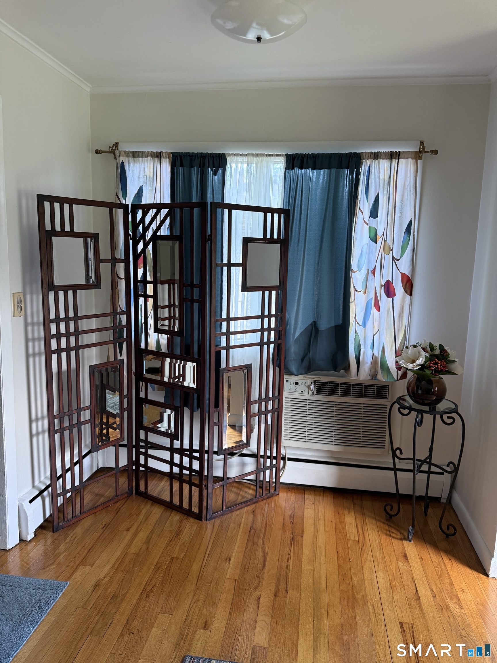17 Woodhill Lane West Haven CT 06516