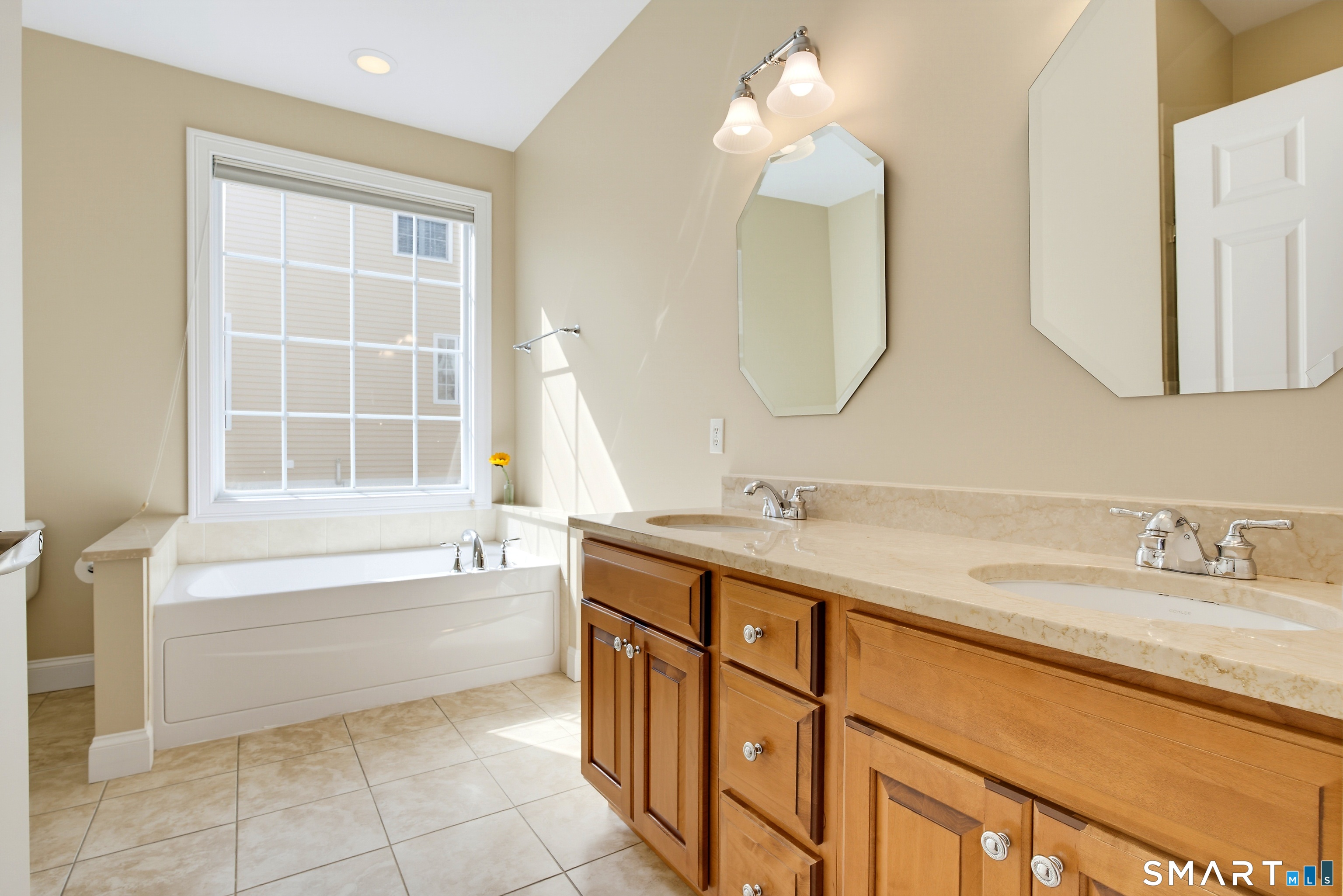 50 Riverwalk Branford CT 06405