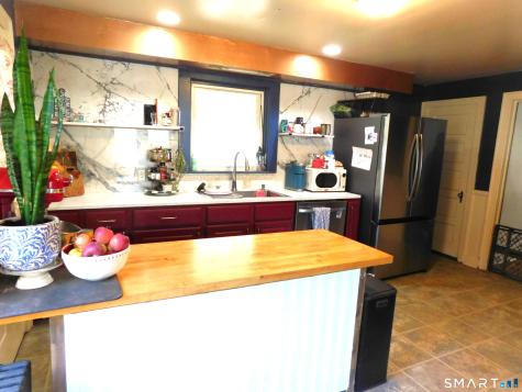 88 Homestead Avenue Naugatuck CT 06770