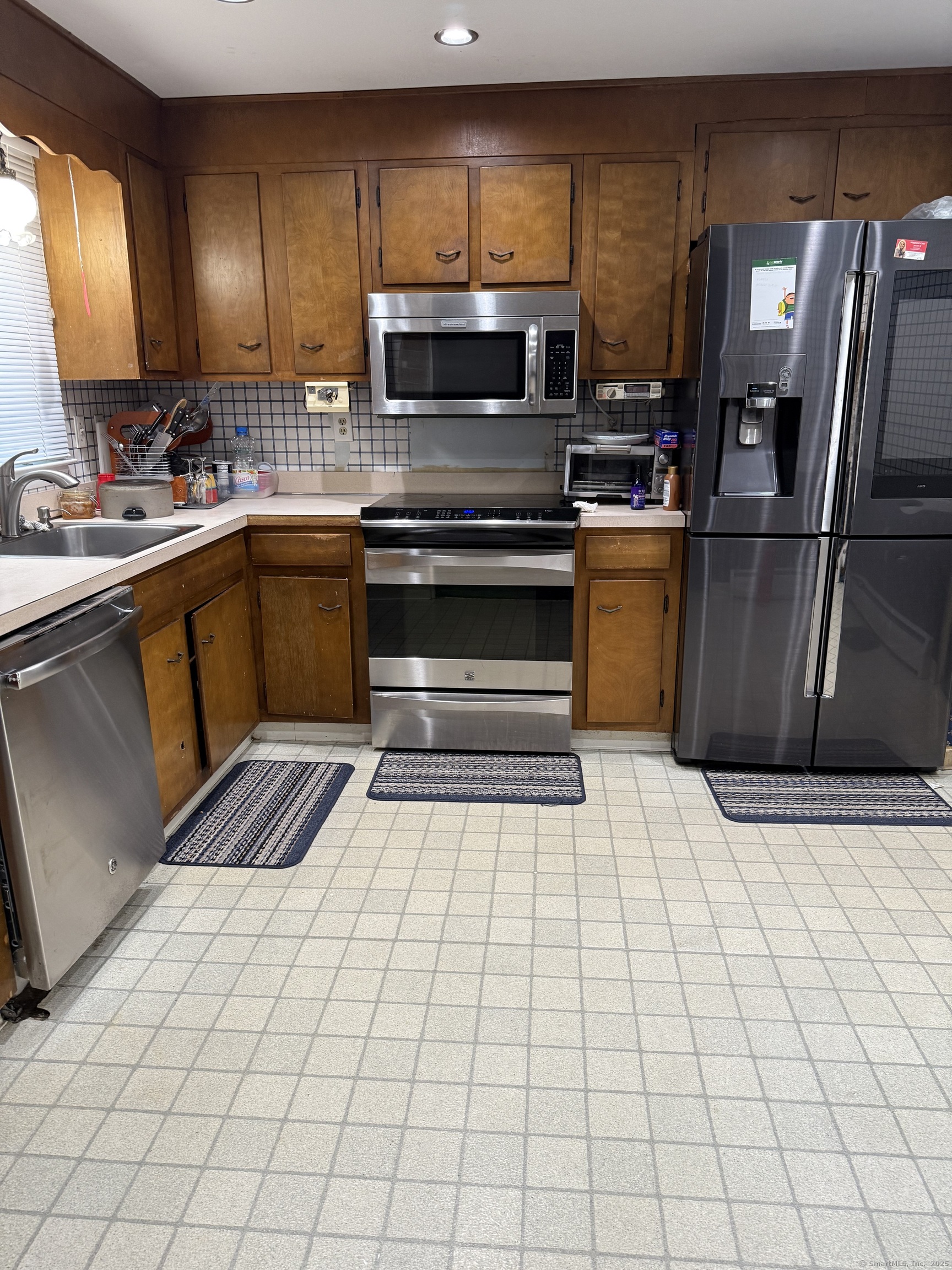 234 Woodland Avenue Bloomfield CT 06002