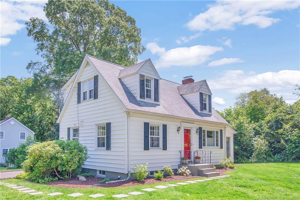 2 Oakledge Circle Norwalk CT 06854