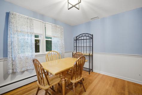 166 Lake Street Manchester CT 06042