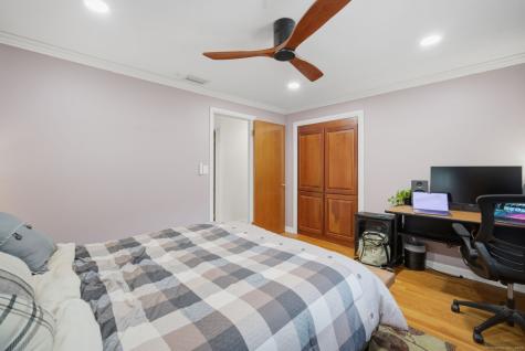 166 Lake Street Manchester CT 06042