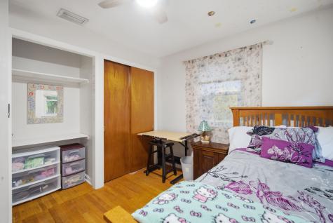 166 Lake Street Manchester CT 06042