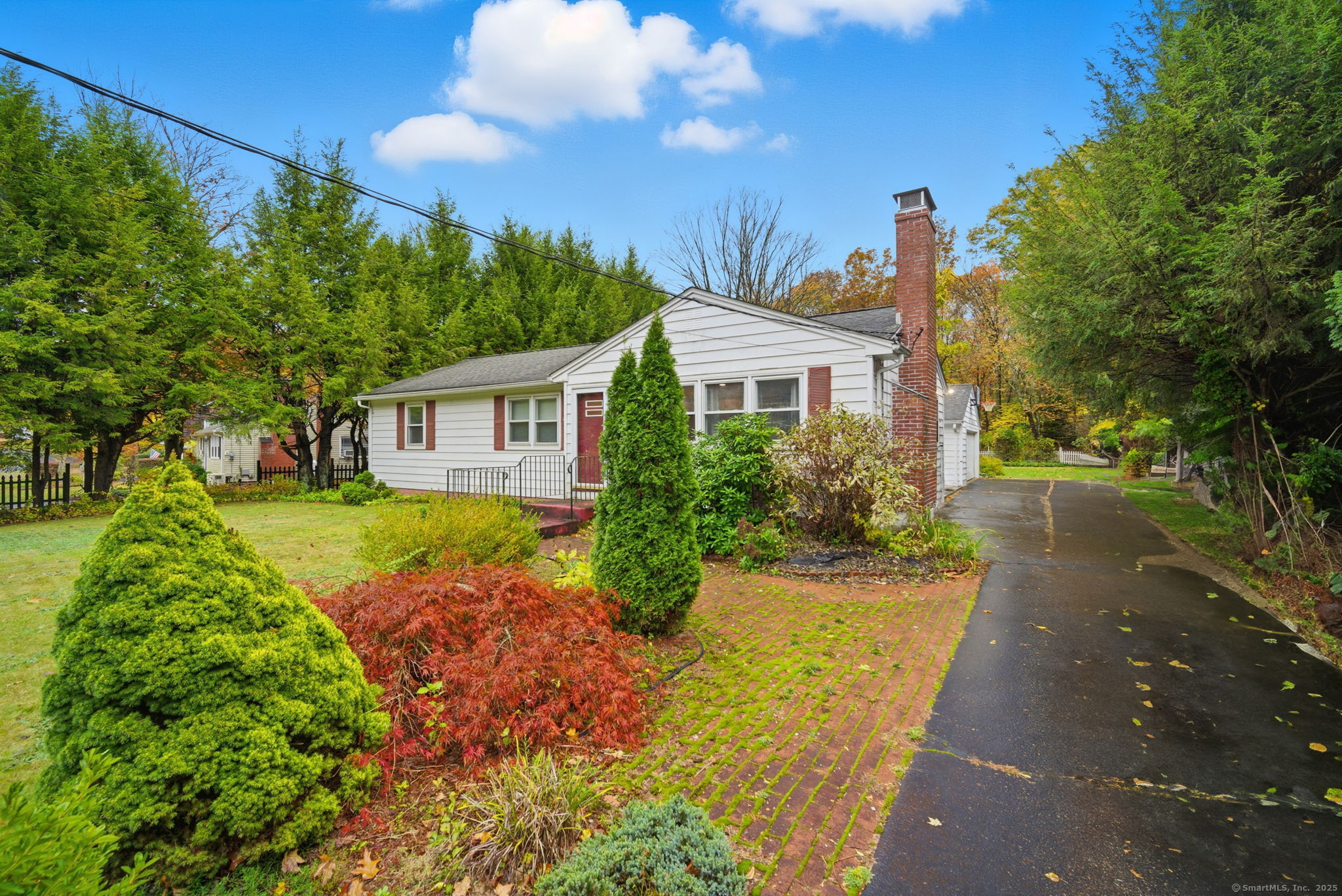 166 Lake Street Manchester CT 06042