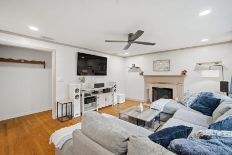 166 Lake Street Manchester CT 06042