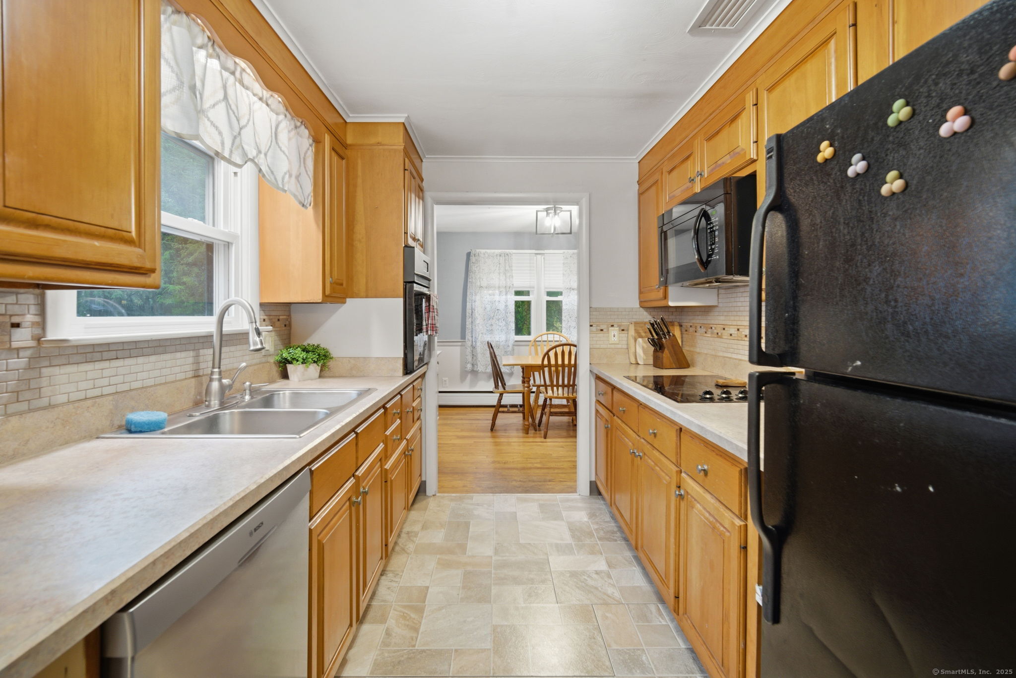 166 Lake Street Manchester CT 06042