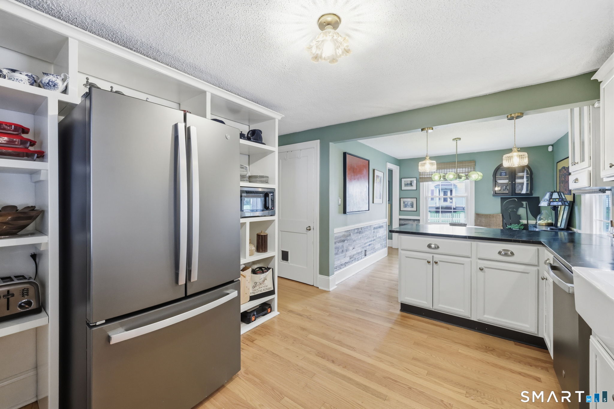 134 Oakwood Avenue West Hartford CT 06119