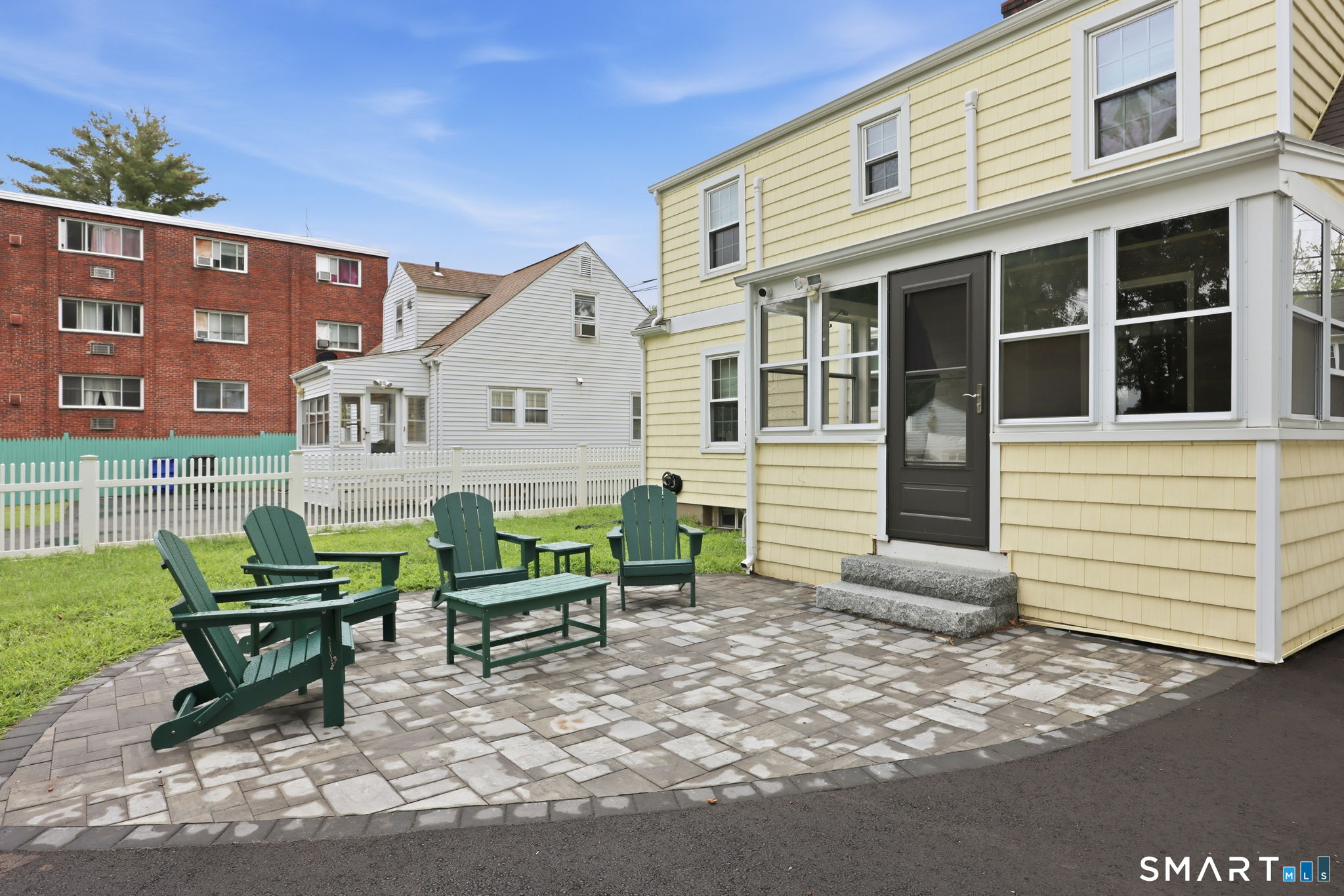 134 Oakwood Avenue West Hartford CT 06119